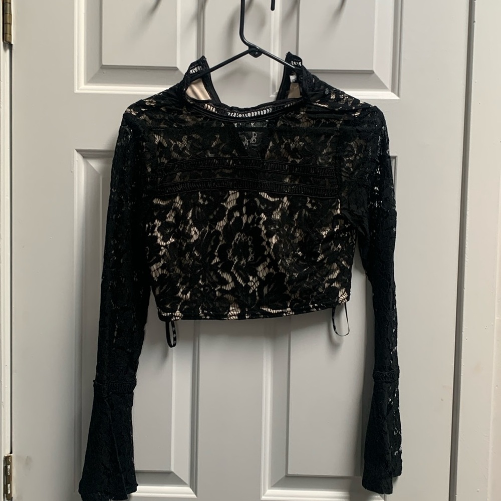 Missguided lace sleeve crop top